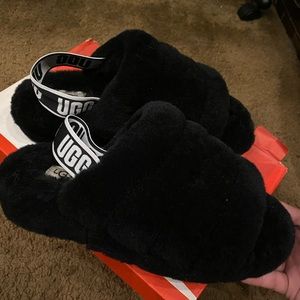 UGG Fluff Slides